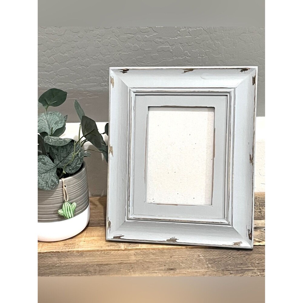 Azzure Home Distressed Gray Shabby Chic Wooden Photo Frame